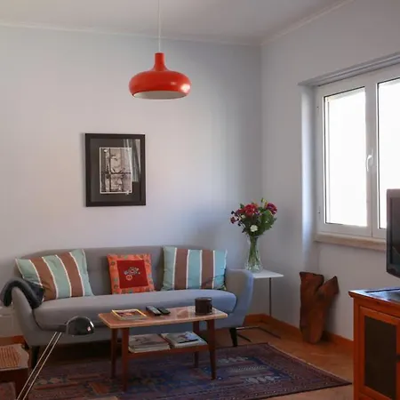 Apartman Charmoso Apartamento, Patio Verdejante- Lisboa-olaias Lisboa